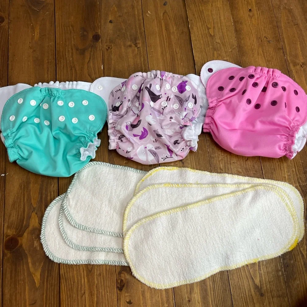 Apple Cheeks size 1 bundle of 3 pockets diapers and inserts